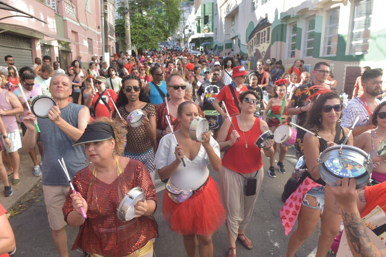 Centro de Vitória (ES) ignora discriminação de Pazolini e transforma  desfile de bloco em ato político - Grafitti News :: Informação e  Publicidade Legal